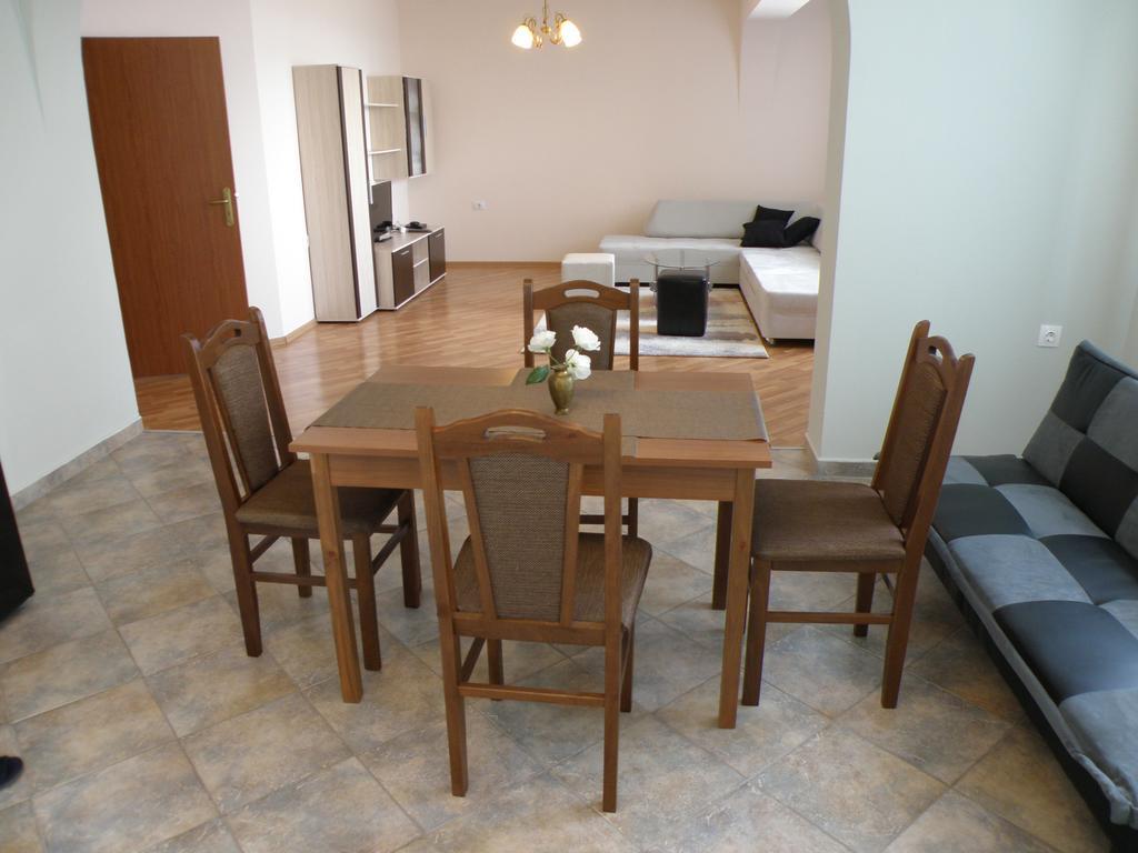 Apartments Kaloyan Veliko Tŭrnovo Exterior photo